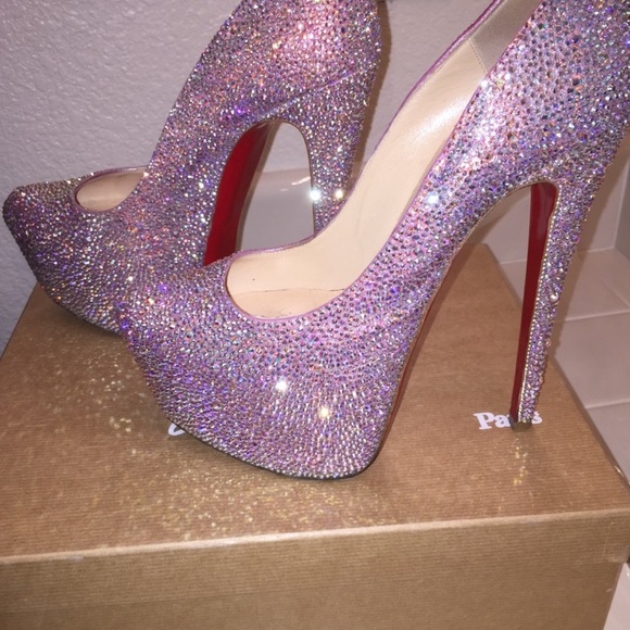 Christian Louboutin 👠👠 - Picture 3 of 10